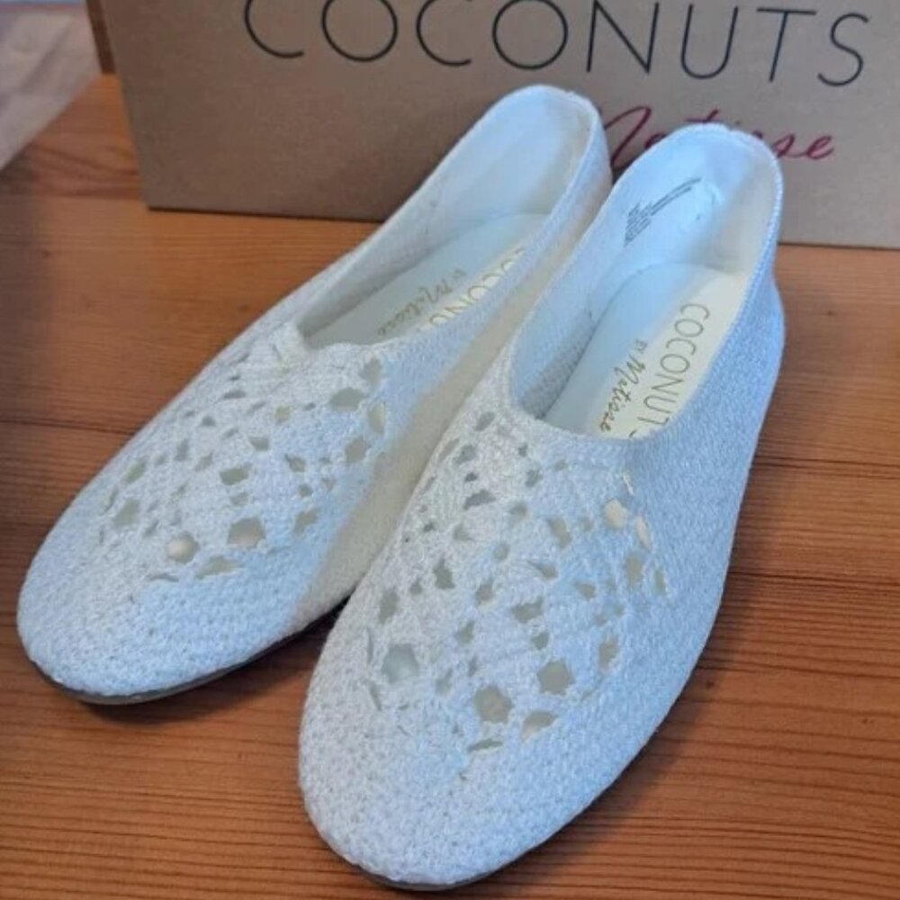 Coconuts Wendy Crochet Flats, soft white. - Picture 2 of 5
